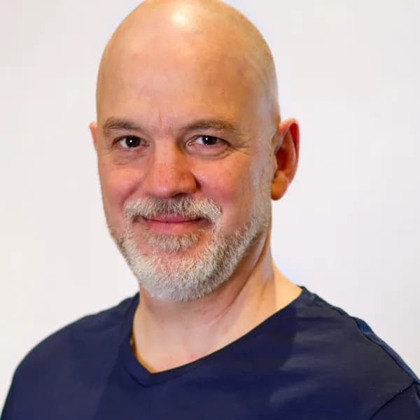 Dr. Peter Kunszt